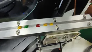 نظام فحص بصري ذكي لقطع غيار المركبات (3 كاميرات)